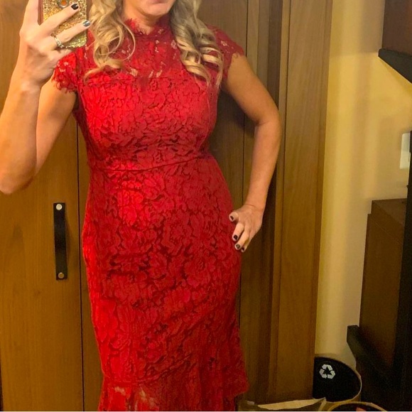 Beautiful cranberry red lace dress - Picture 1 of 9